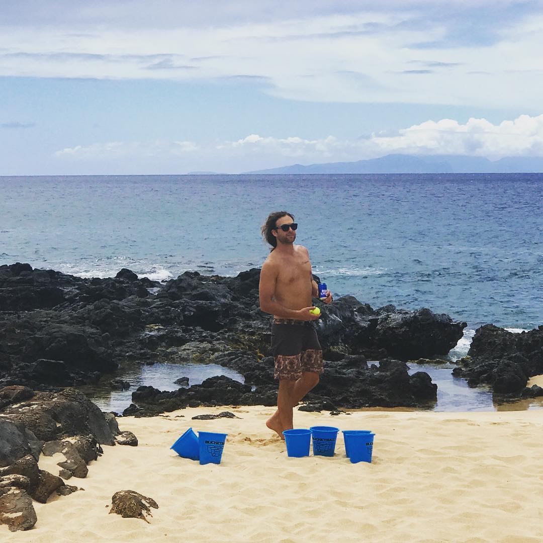 Bucket Beach Pong